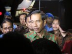 presiden-jokowi-di-cecar-pertanyaan-soal-calon-kapolri_20150210_100538.jpg