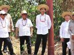 presiden-jokowi-didampingi-sejumlah-pejabat-meninjau-salah-satu-lokasi-alternatif-ibu-kota-baru-ri.jpg