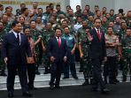 presiden-jokowi-hadiri-rapim-kemhan-tni-dan-polri_20200123_140345.jpg