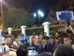 presiden-jokowi-keluar-gedung-agung-menuju-titik-nol-kilometer-yogyakarta_20180101_030830.jpg
