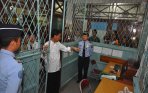 presiden-jokowi-kunjungan-ke-pos-perbatasan-entikong_20150121_210552.jpg