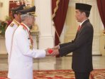 presiden-jokowi-lantik-7-pasang-gubernur-dan-wagub_20160212_200708.jpg