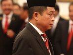 presiden-jokowi-lantik-ignasius-jonan-menjadi-menteri-esdm_20161014_162924.jpg