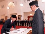 presiden-jokowi-lantik-teten-masduki-di-istana_20150902_111416.jpg