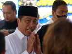 presiden-jokowi-melayat-ke-rumah-duka-istri-moeldoko_20230312_164410.jpg