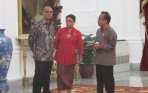 presiden-jokowi-menerima-kunjungan-menlu-rakyat-tiongkok_20141106_150540.jpg