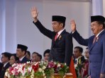 presiden-jokowi-menjadi-inspektur-upacara-penurunan-bendera_20150819_151037.jpg