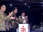 presiden-jokowi-meresmikan-pembukaan-pesparawih-di-ambon_20151007_101509.jpg