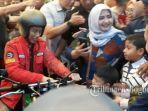 presiden-jokowi-naik-motor-ke-mal-botani.jpg