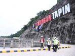 presiden-jokowi-resmikan-bendungan-tapin-nih3.jpg
