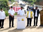 presiden-jokowi-resmikan-jalan-bypass-balige_20220202_193931.jpg