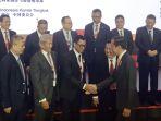 presiden-jokowi-saksikan-kesepakatan-kerja-sama-pln-dengan-9-perusahaan-di-icbf-china-2023.jpg