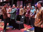 presiden-jokowi-salaman_20180222_212530.jpg