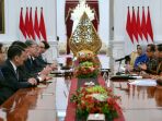 presiden-jokowi-sambut-senat-parlemen-kazakhstan_20180313_202531.jpg