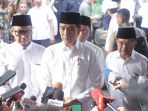 presiden-jokowi-takziah-ke-rumah-duka-gus-sholah_20200203_100252.jpg