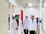 presiden-jokowi-tinjau-bio-farma-cek-kesiapan-produksi-vaksin_20200811_163209.jpg
