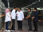 presiden-jokowi-tinjau-gudang-peluru-pindad-malang_20230724_144835.jpg