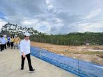 presiden-jokowi-tinjau-pembangunan-infrastruktur-kawasan-ikn_20221027_074217.jpg
