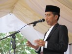 presiden-jokowi-usai-shalat-ied-kunjungi-situs-tsunami-aceh_20150717_152443.jpg