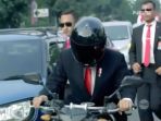 presiden-jokowi-yang-sedang-mengendarai-motor_20180820_081408.jpg
