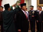 presiden-lantik-kepala-bnn-baru_20180301_210318.jpg