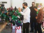 presiden-republik-indonesia-joko-widodo-menyapa-mitra-grab.jpg