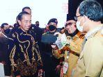presiden-ri-joko-widodo-sempat-menyapa-walkot-padang.jpg