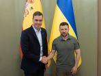 presiden-ukraina-volodymyr-zelensky-dan-perdana-menteri-spanyol-pedro-sanchez-olp.jpg