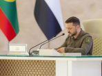 presiden-ukraina-volodymyr-zelensky-di-ktt-liga-arab-di-arab-saudi-8i.jpg