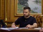 presiden-ukraina-volodymyr-zelenskycchhrrhj.jpg