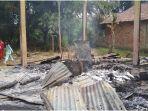 pria-bakar-rumah-sendiri.jpg
