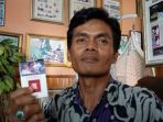 pria-dalam-bungkus-rokok-ini-ternyata-warga-kuningan-protes-fotonya-bersama-anak-dimuat-tanpa-izin_20180725_095348.jpg