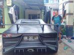 pria-ini-sulap-mobil-tahun-1991-jadi-mirip-lamborghini-ditawar-ratusan-juta-belum-mau-dilepas.jpg