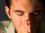 pria-menangis-man-crying_20141124_195223.jpg