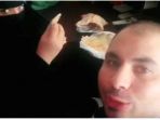 pria-mesir-makan-bareng-wanita_20180911_113615.jpg