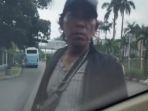 pria-terduga-percobaan-perampokan-di-kembangan-nih3.jpg