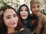 prilly-latuconsina-hadir-di-pernikahan-risa-saraswati.jpg
