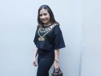 prilly-latuconsina-suarakan-stop-bullying_20190314_210658.jpg