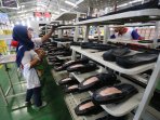 produksi-sepatu-bata-jelang-lebaran_20160602_194529.jpg