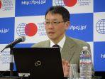 profesor-hirata-naoshi-ok_.jpg