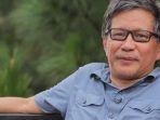 profil-pengamat-politik-rocky-gerung1212.jpg