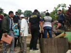 proses-autopsi-jasad-balita-ahmad-yusuf.jpg