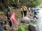 proses-evakuasi-penemuan-jasad-anak-di-sungai-cimandiri.jpg