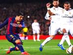 proses-gol-luis-suarez_20150323_102352.jpg