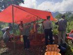 proses-pembongkaran-kuburan-asfani-diduga-diterkam-harimau.jpg