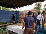 proses-pembongkaran-makam-taufik-hidayat-asn-kejari.jpg