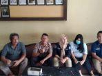 proses-penangguhan-penahanan-terhadap-tersangka-mucikari-f-alias-fitriandi.jpg