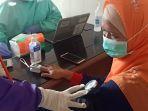 proses-penapisan-kesehatan-kepada-kapuskes-kecamatan-ciracas-sunersih-handayani.jpg