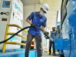 proses-pengisian-bahan-bakar-gas-bumi-yang-diinisiasi-pt-pgn1.jpg