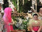 prosesi-siraman-cucu-soeharto_20180505_151532.jpg